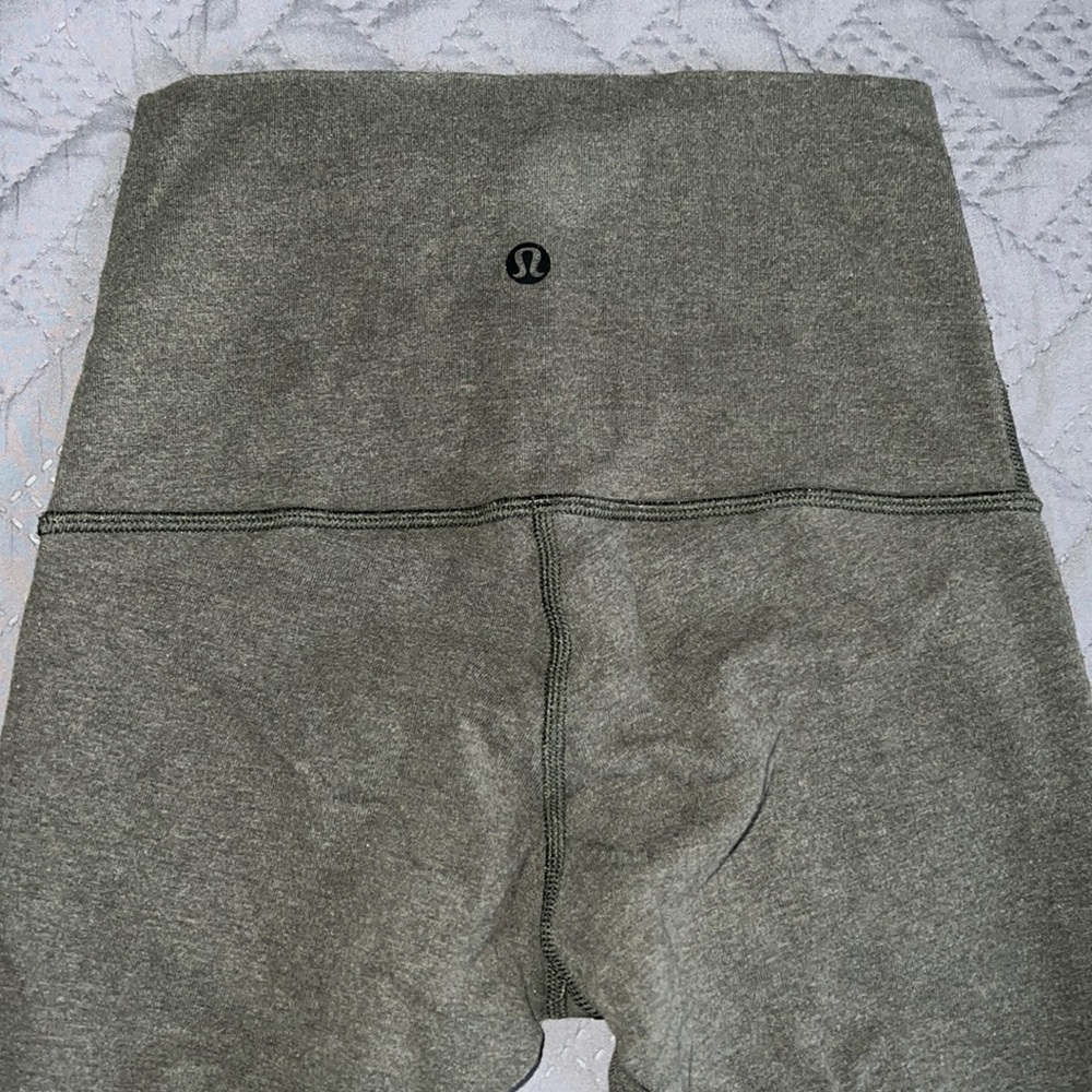 Lululemon ankle leggings